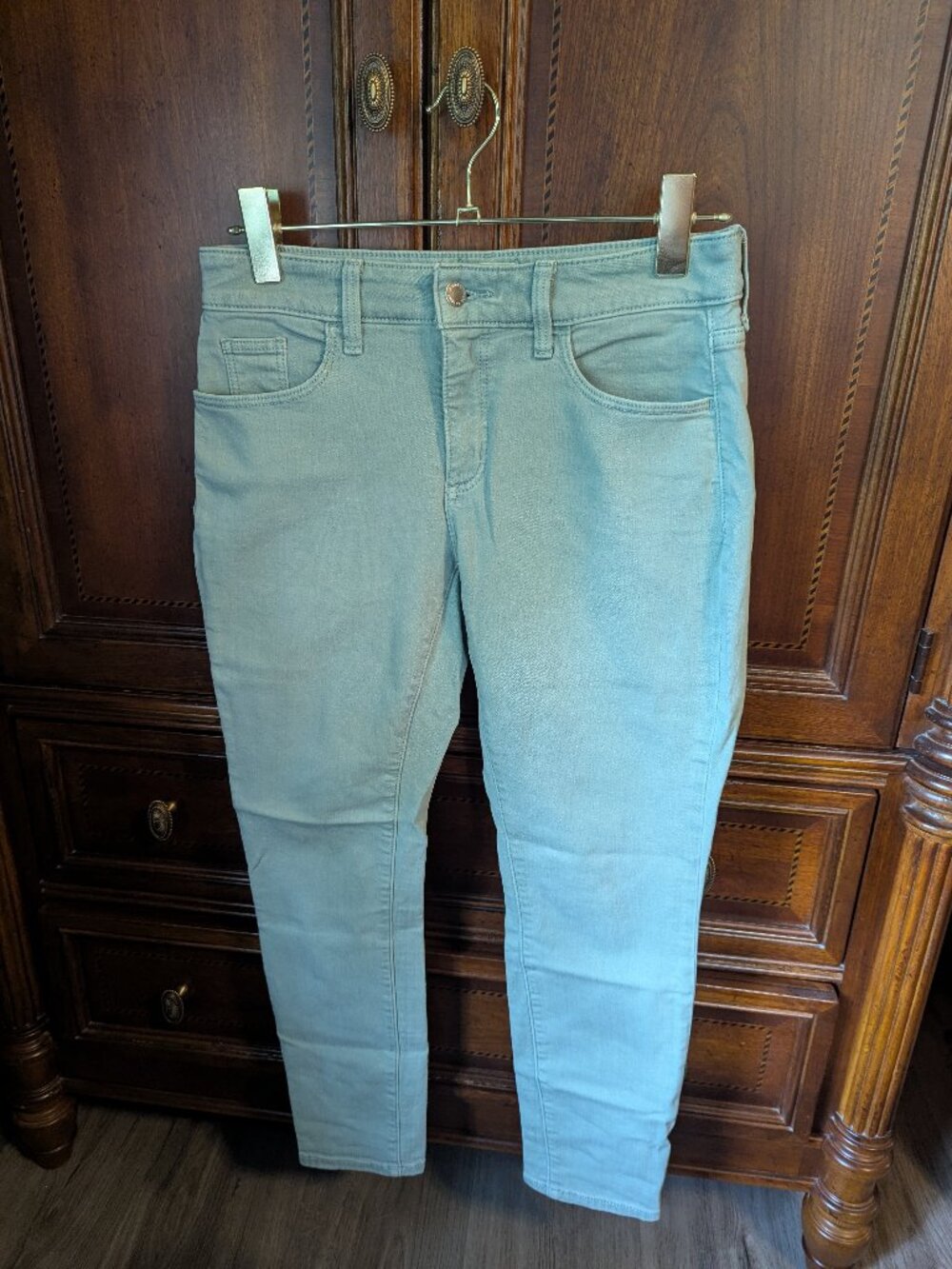 Universal Threads Women's Midrise Skinny Ankle Jean Size 4/27 Short Mint Green